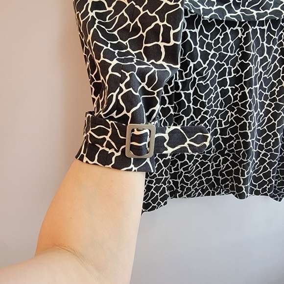 Vertigo Paris Black and White Trench Coat Size Med. - Picture 6 of 7